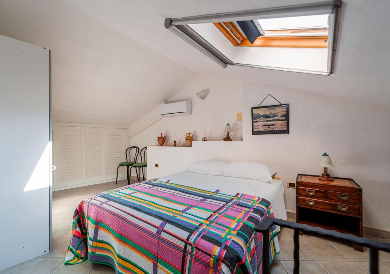 Murphy Holiday Home - Casa Papini La Maddalena  Kültér fotó
